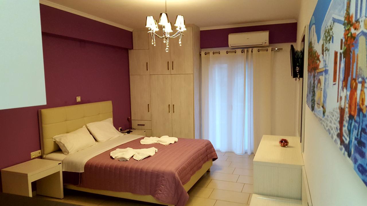 Aparthotel Oasis Exclusive Parga Esterno foto