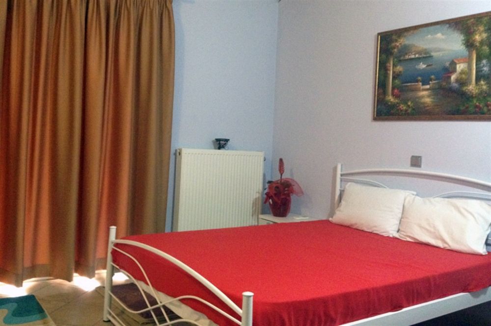 Aparthotel Oasis Exclusive Parga Esterno foto
